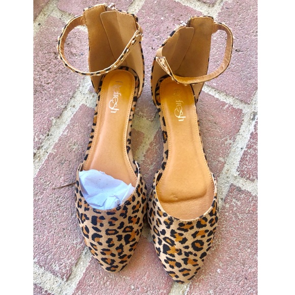New Arrival Leopard Print Flats - Picture 6 of 7